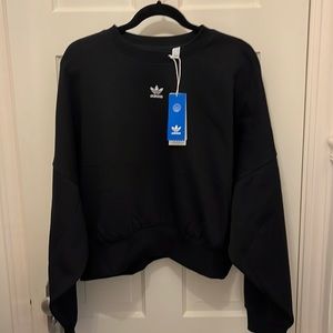 Womens adidas oversized crewneck sweatshirt size M